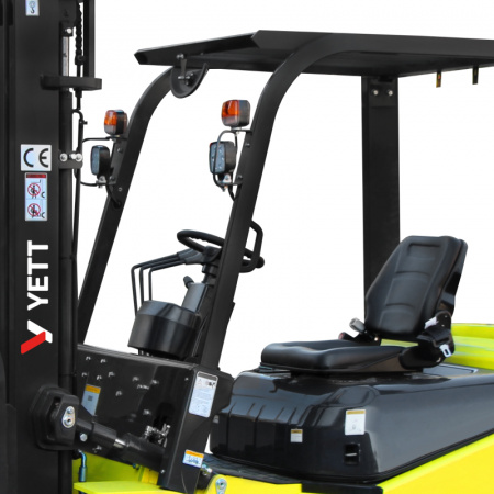 Дизельный погрузчик с японским двигателем YETT DRP30-M1K2C-M300-3W
